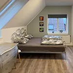 1 Bedroom Beautiful In Lejlighed *