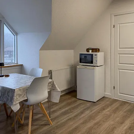 1 Bedroom Beautiful In * バーデ